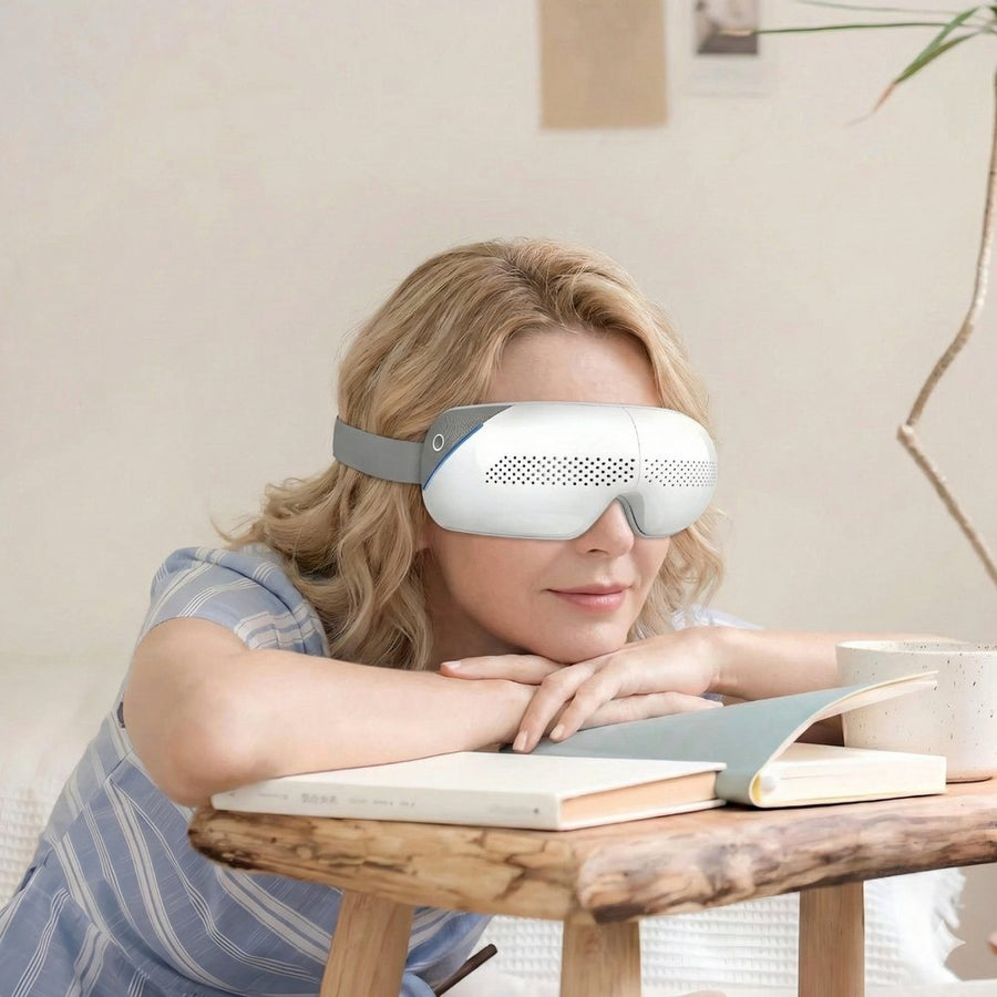 iKyoor EM10 electric eye massager prepared for cleaning and dry storage